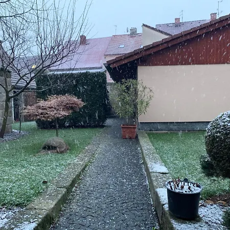Apartamento U Vodniho Hradu